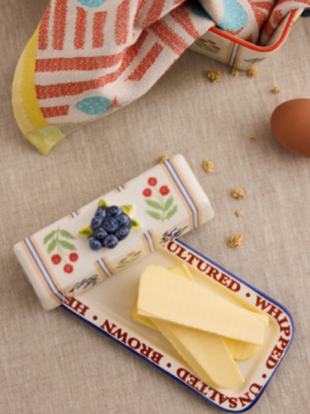 ❤️ NWT Anthropologie Butter Dish with Quaint Blueberry Motif